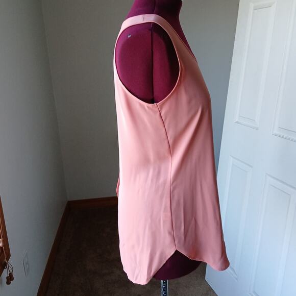 Ann Taylor LOFT Pink Back Button Tank Top Medium tunic classic modern twee - Picture 2 of 12